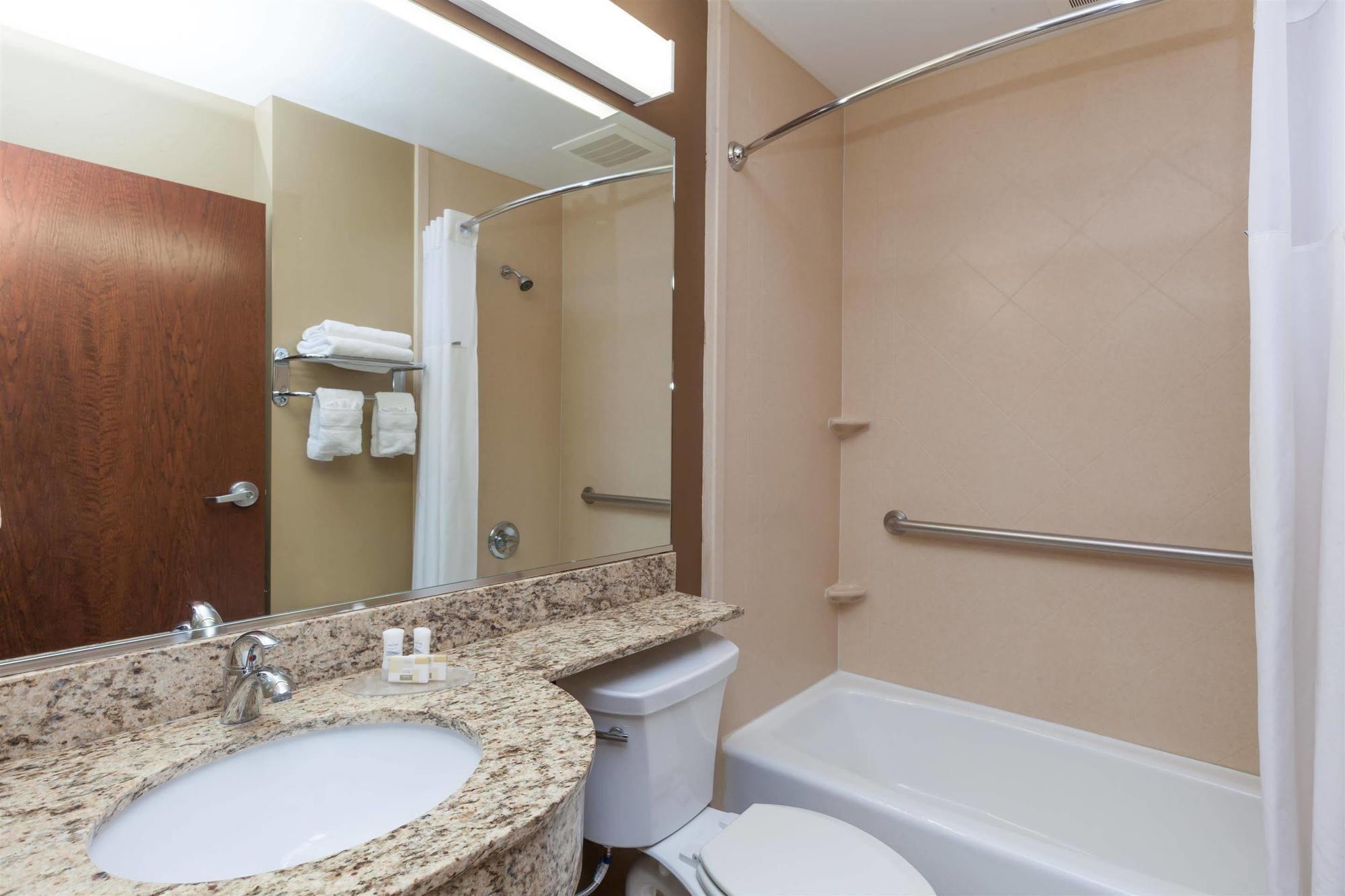 Microtel Inn & Suites By Wyndham Wheeler Ridge Luaran gambar